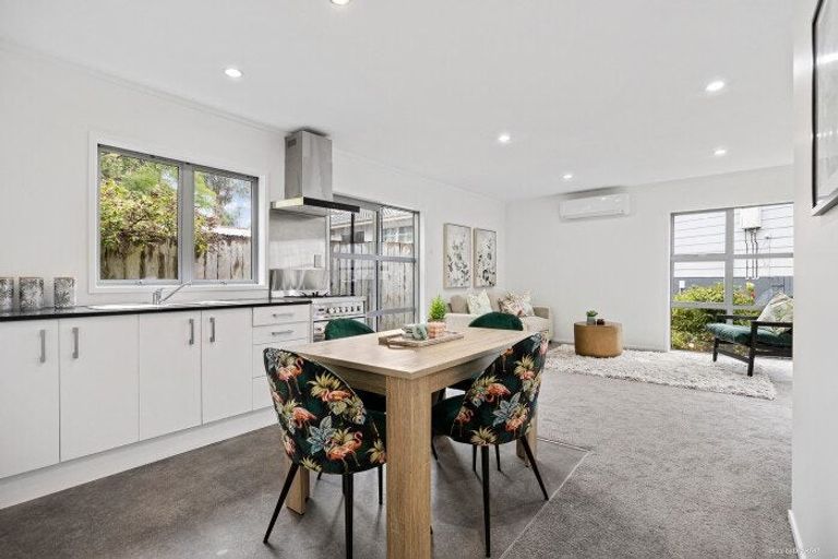 Photo of property in 207 Gills Road, Half Moon Bay, Auckland, 2014