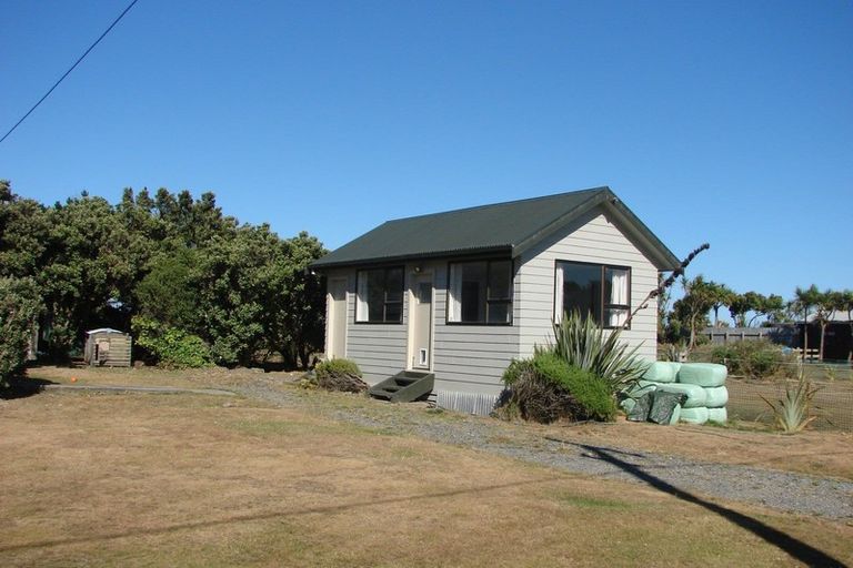 Photo of property in 81 Oki Street, Oreti Beach, Invercargill, 9879