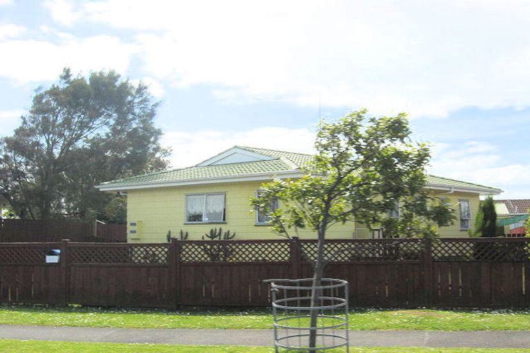 Photo of property in 61 Burundi Avenue, Clendon Park, Auckland, 2103