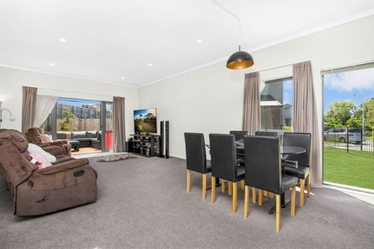 Photo of property in 30 Ipukarea Street, Weymouth, Auckland, 2103
