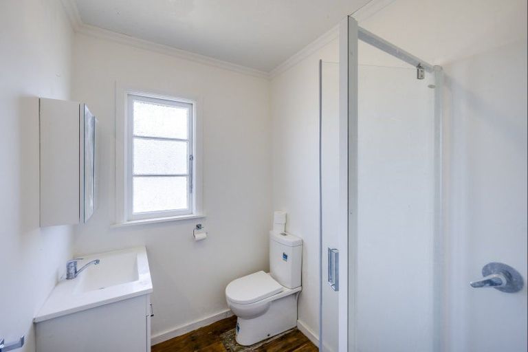 Photo of property in 2/1 Murphy Road, Taradale, Napier, 4112