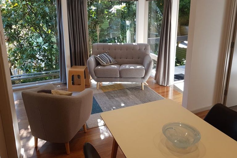 Photo of property in 30 Harland Street, Brooklyn, Wellington, 6021