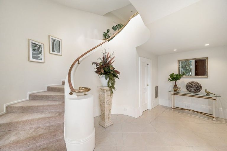 Photo of property in 61 Onslow Road, Khandallah, Wellington, 6035