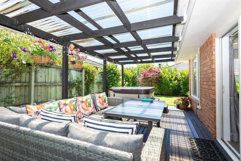 Photo of property in 5 Malthouse Lane, Heathcote Valley, Christchurch, 8022