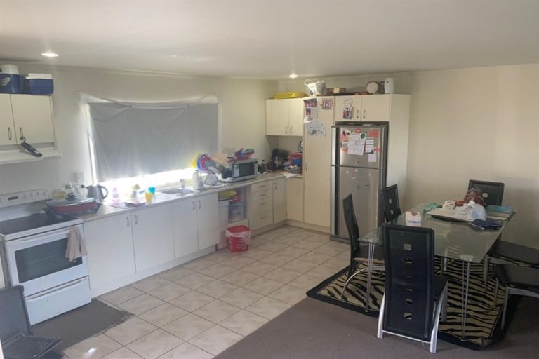 Photo of property in 3 Gina Avenue, Ranui, Auckland, 0612