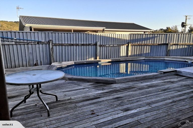 Photo of property in 1118 Fergusson Drive, Clouston Park, Upper Hutt, 5018