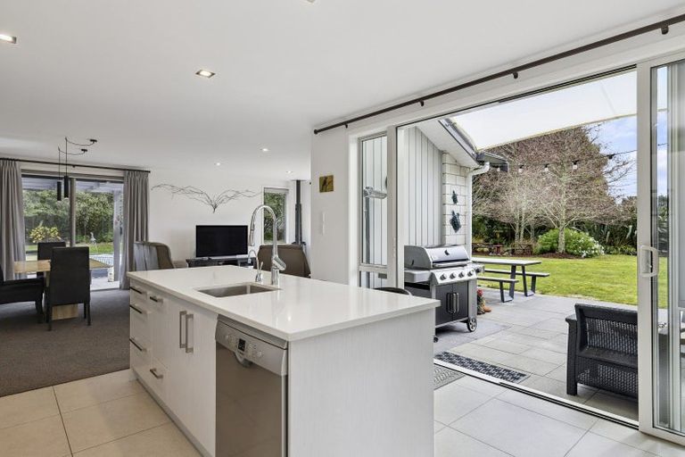 Photo of property in 66 Ramsay Drive, Acacia Bay, Taupo, 3385