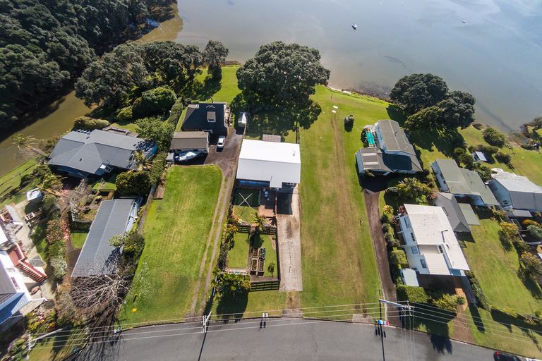 Photo of property in 40 Roretana Drive, Athenree, Katikati, 3177