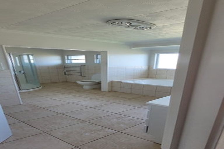 Photo of property in 1 Bandon Grove, Bell Block, New Plymouth, 4312