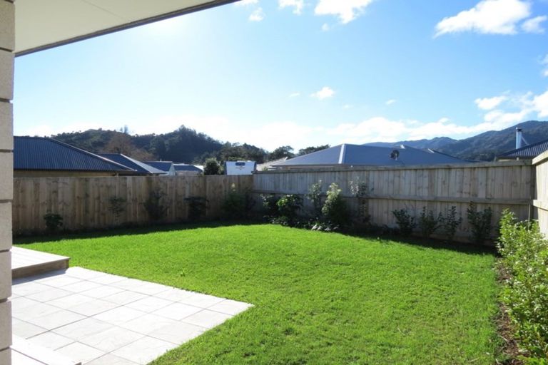 Photo of property in 64 Golden Shore Place, Coromandel, 3506