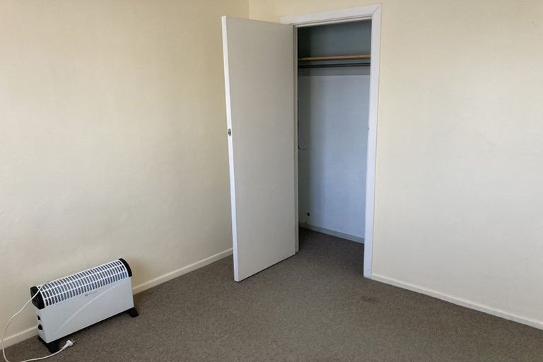 Photo of property in Shakespeare Flats, 8/48 Merton Street, Trentham, Upper Hutt, 5018