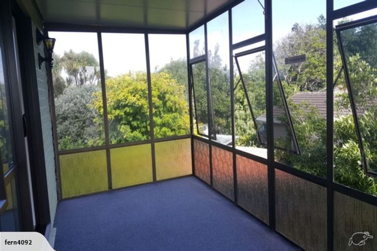 Photo of property in 337 Roscommon Road, Clendon Park, Auckland, 2103