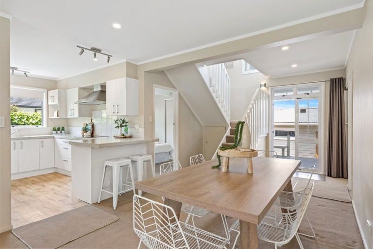 Photo of property in 31 Percy Road, Papamoa Beach, Papamoa, 3118