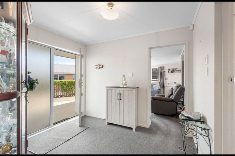 Photo of property in 38 Doon Street, Mosgiel, 9024