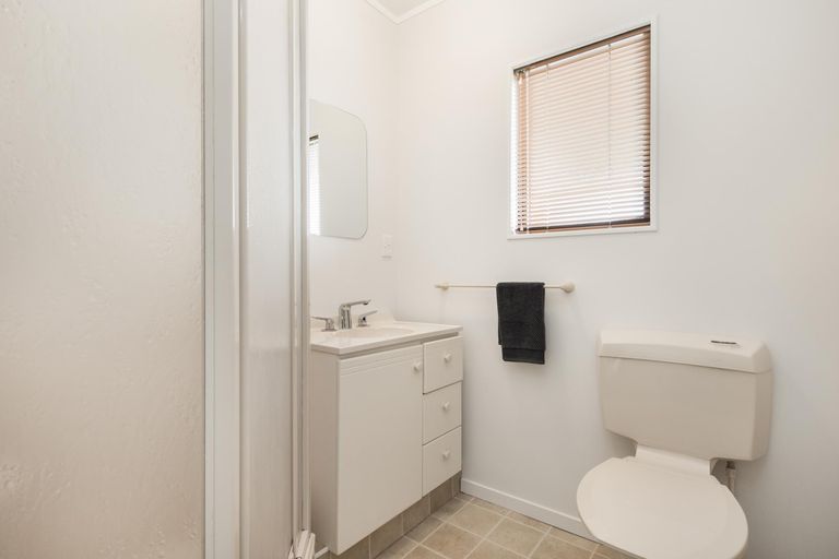 Photo of property in 21 St Annes Crescent, Wattle Downs, Auckland, 2103