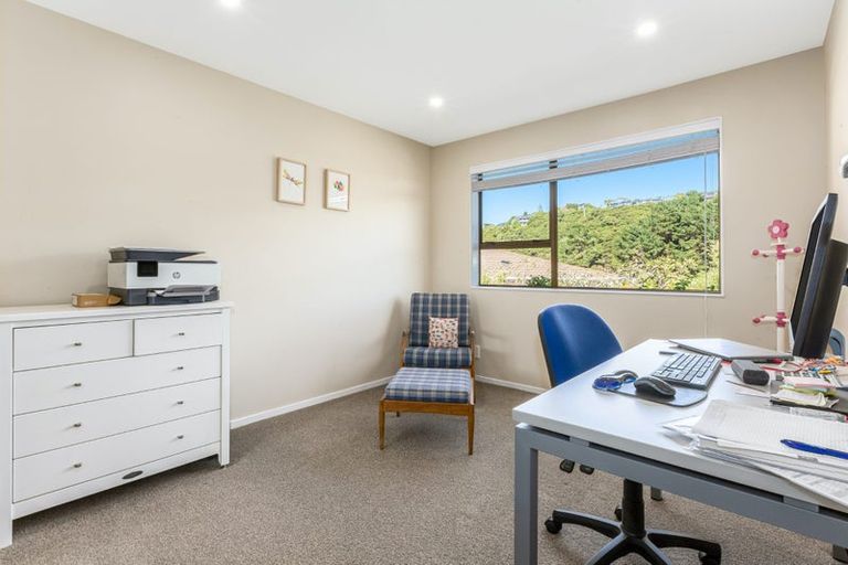 Photo of property in 12 Bosun Terrace, Whitby, Porirua, 5024