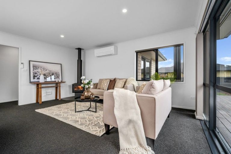 Photo of property in 8 Double Bay Road, Pyes Pa, Tauranga, 3112