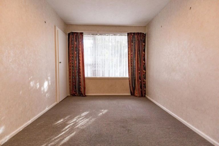 Photo of property in 43 Skerten Avenue, Hornby, Christchurch, 8042