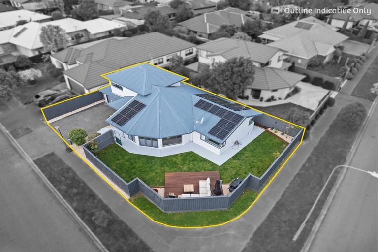 Photo of property in 2 Anglesea Avenue, Parklands, Christchurch, 8083