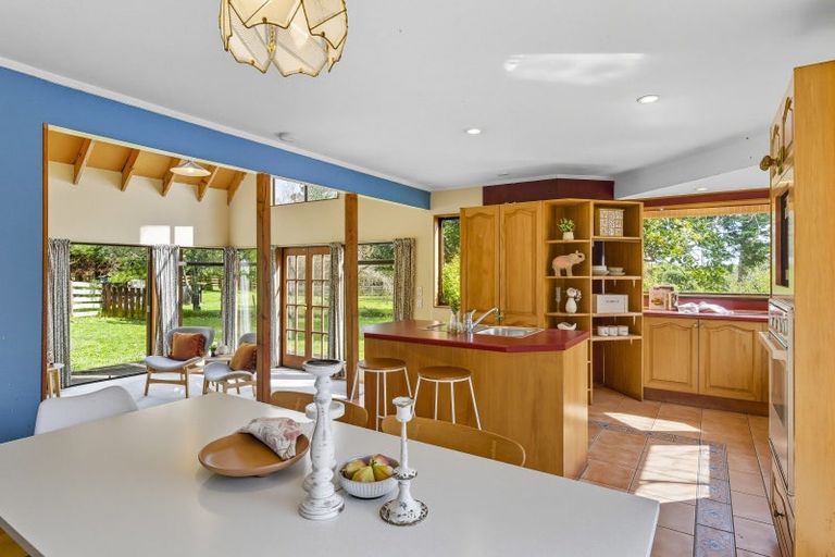 Photo of property in 345 Mazengarb Road, Paraparaumu, 5032