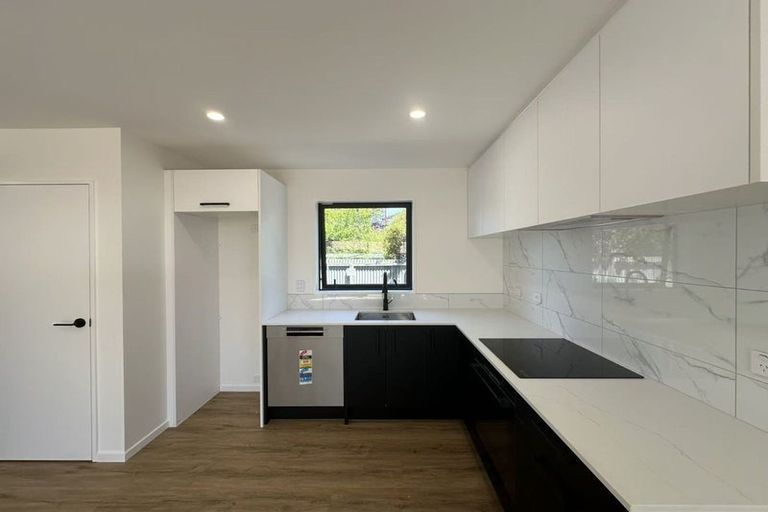 Photo of property in 2/31 Somerset Crescent, Spreydon, Christchurch, 8024