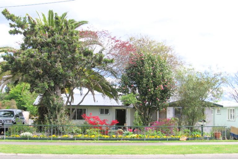 Photo of property in 17 Tamatea Road, Taupo, 3330