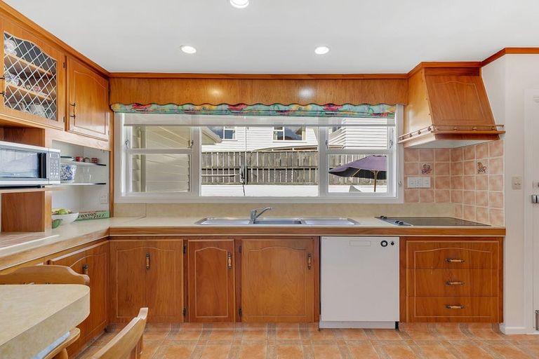 Photo of property in 35 Pembroke Street, Tawa, Wellington, 5028