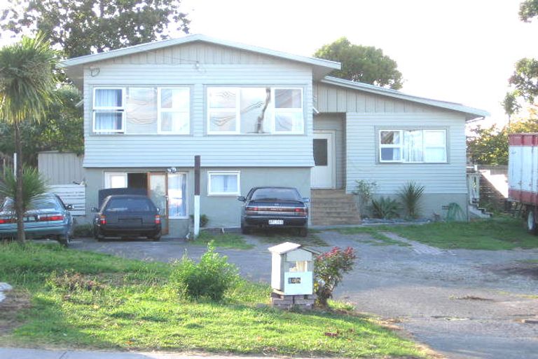 Photo of property in 138 Hepburn Road, Glendene, Auckland, 0602