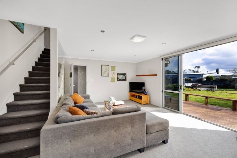 Photo of property in 17 Elizabeth Grove, Stratford, 4332