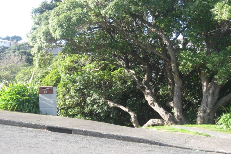 Photo of property in 30 Whanake Street, Titahi Bay, Porirua, 5022