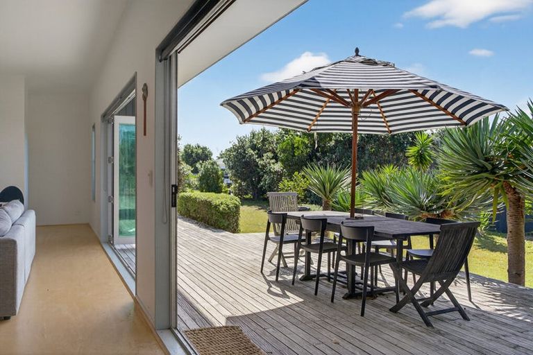 Photo of property in 10 Ti Tree Place, Mangawhai Heads, Mangawhai, 0505