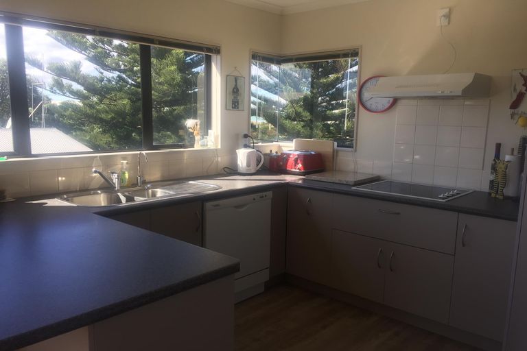 Photo of property in 257 Seaforth Road, Waihi Beach, 3611