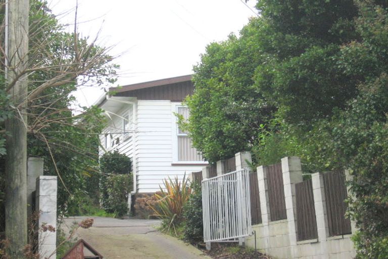 Photo of property in 247 Don Buck Road, Massey, Auckland, 0614