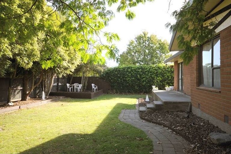 Photo of property in 136 Yaldhurst Road, Sockburn, Christchurch, 8042