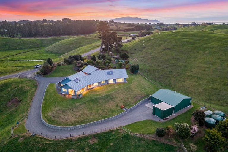 Photo of property in 51 Paul Faith Lane, Te Horo, Otaki, 5581