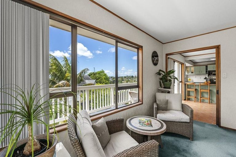 Photo of property in 97 John Downs Drive, Browns Bay, Auckland, 0630