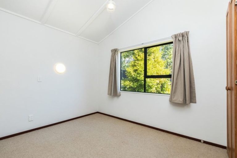 Photo of property in 2/123 Spinella Drive, Bayview, Auckland, 0629