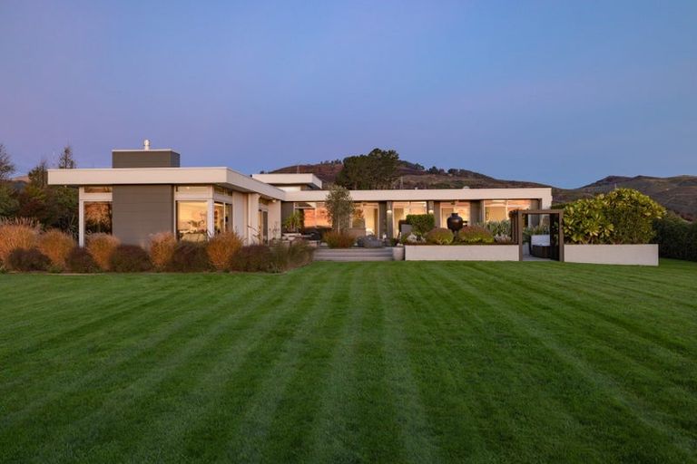 Photo of property in 2 Aglaia Place, Cracroft, Christchurch, 8022