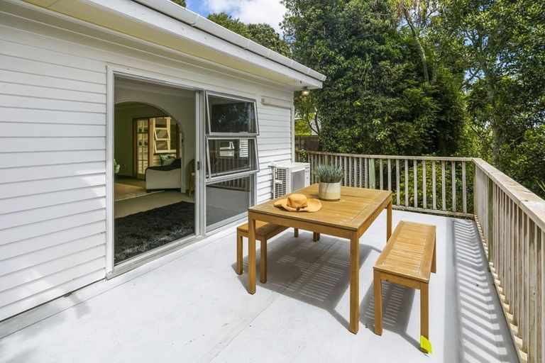 Photo of property in 4 Ngaumatau Road, Point Howard, Lower Hutt, 5013