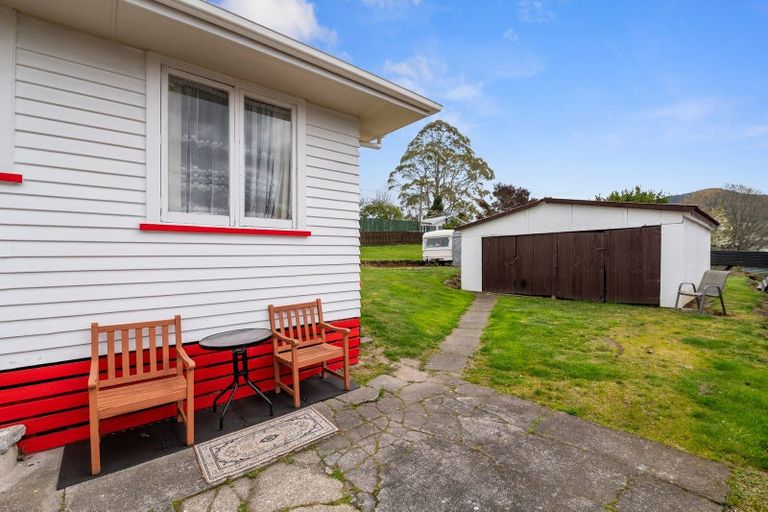 Photo of property in 82 Meadowbank Crescent, Fordlands, Rotorua, 3015