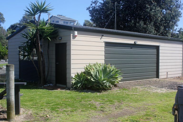 Photo of property in 23 Westside Road, Port Waikato, Tuakau, 2695