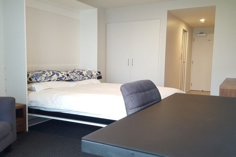 Photo of property in 304 Cannon Hill Crescent, Mount Pleasant, Christchurch, 8081