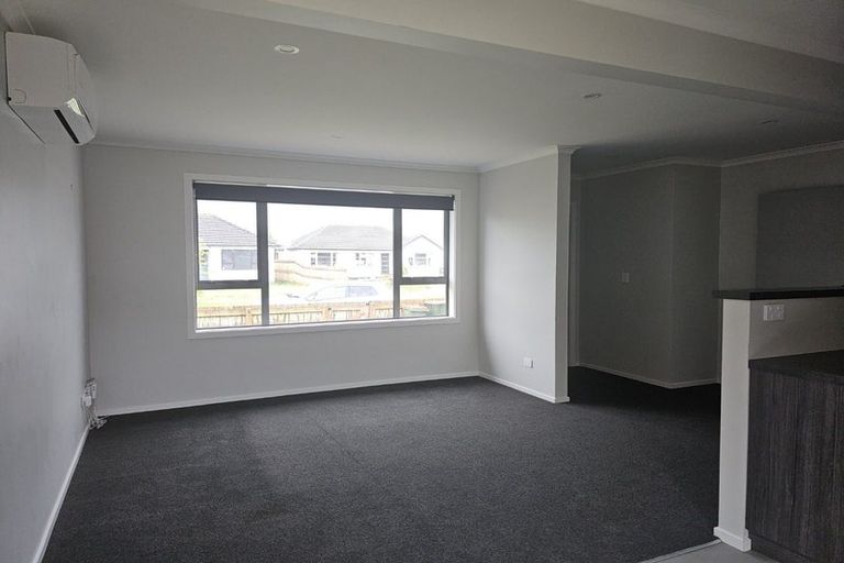 Photo of property in 15 Westminster Road, Wainuiomata, Lower Hutt, 5014