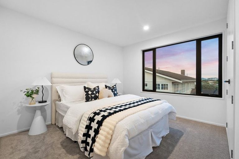 Photo of property in 1a Maxwelton Drive, Mairangi Bay, Auckland, 0630