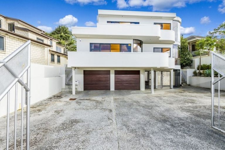 Photo of property in 26 Churchill Road, Murrays Bay, Auckland, 0630