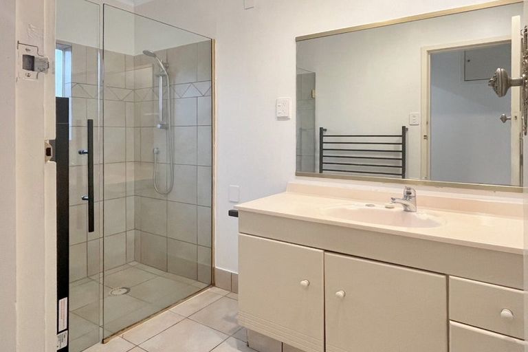 Photo of property in 4 Bond Street, Hokowhitu, Palmerston North, 4410