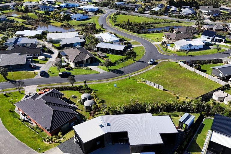 Photo of property in 19 Kahu Drive, Mangawhai, 0505