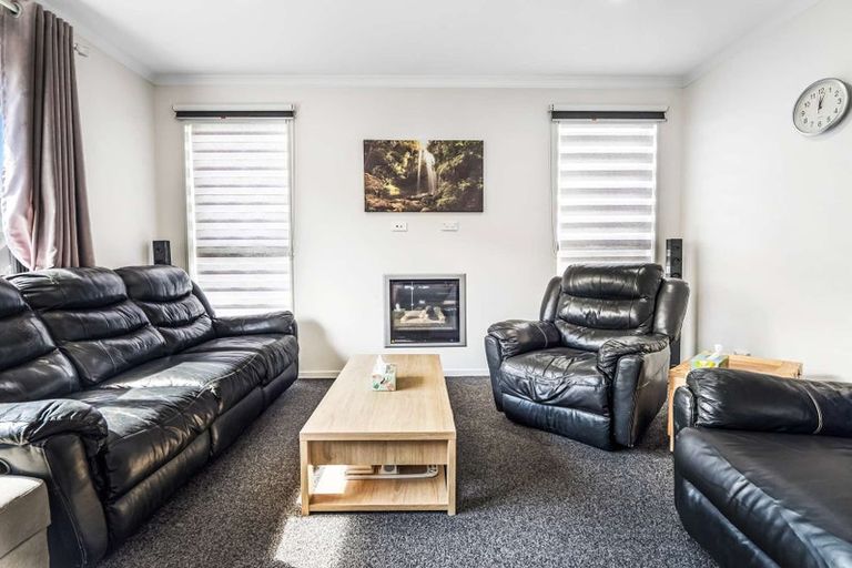 Photo of property in 1 Kaaka Street, Cambridge, 3434