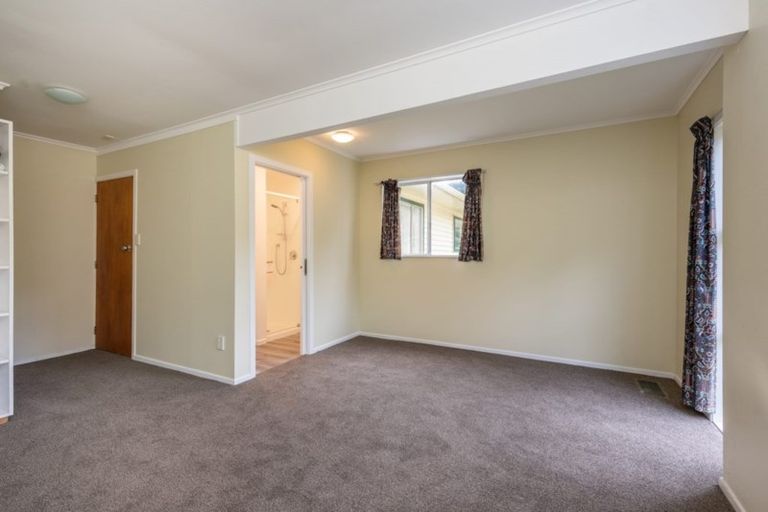 Photo of property in 4 Glen Alton Avenue, Paparangi, Wellington, 6037
