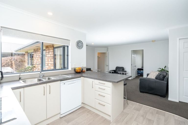 Photo of property in 35 Farringdon Avenue, Rototuna North, Hamilton, 3210